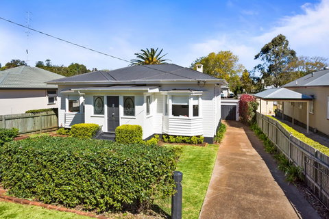 The Lighthouse - VIC Tourism 18