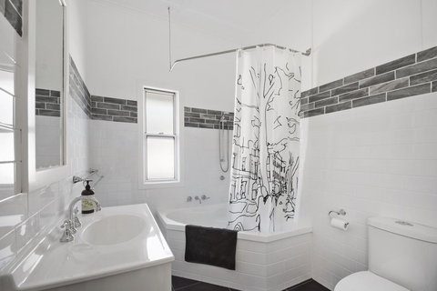 The Lighthouse - VIC Tourism 14