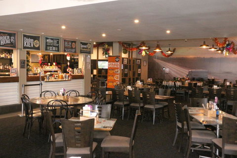 Brighton Hotel - VIC Tourism 24