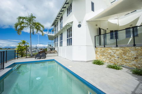 Waters Edge Townhouse 2 - VIC Tourism 0