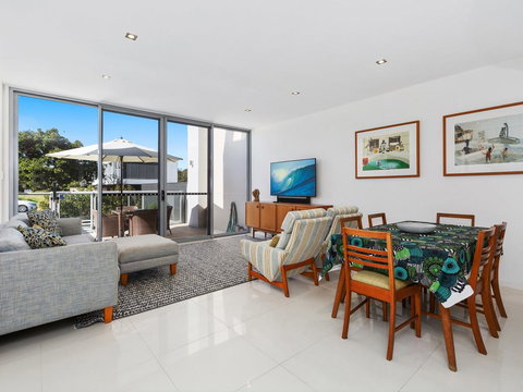 WAVES ON KAMALA 13 - VIC Tourism 3