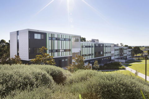 Western Sydney University Village - Campbelltown - VIC Tourism 2