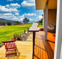 Whale Studio Apartment 1a Ocean Street - VIC Tourism