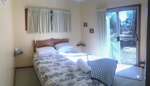 Whiskey Gully Wines - VIC Tourism 2