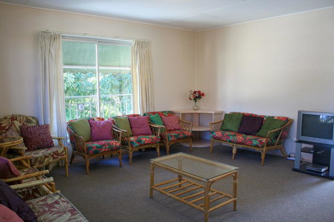 WHITE DOLPHIN, UNIT 5 - VIC Tourism 2