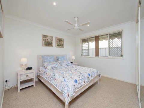 White Horses, 7A Achilles Street - VIC Tourism 3