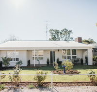 White on Wright Clare - VIC Tourism