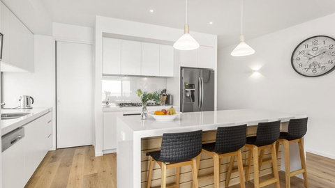 WHITEHAVEN - MORNINGTON - VIC Tourism 1