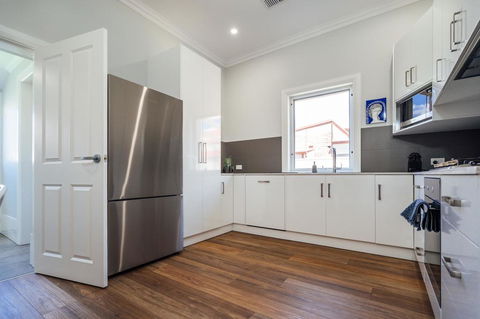 Whitehaven On Moseley - Wifi - Nespresso - VIC Tourism 3
