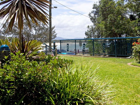 Whitesands G1 - VIC Tourism 3