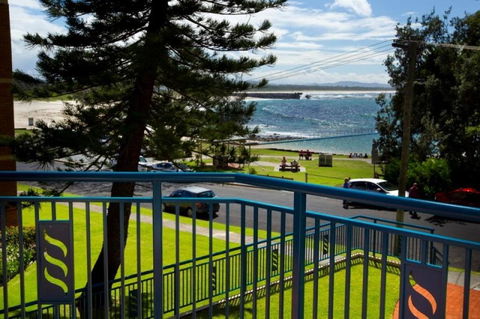 Whitesands, Unit 103, 38 North Street - VIC Tourism 1