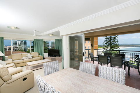 Whitesands, Unit 402, 34-38 North Street - VIC Tourism 3