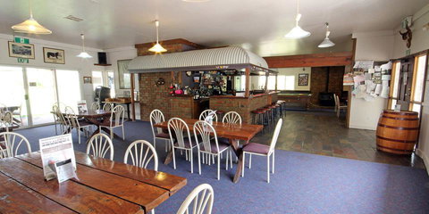 Willalooka Tavern - VIC Tourism 3