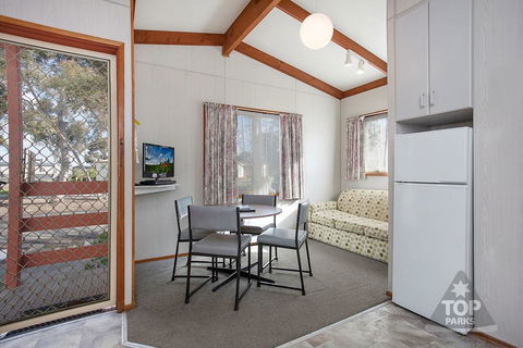 Wimmera Lakes Caravan Resort - VIC Tourism 3