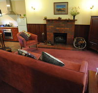 Wintarni Olives Cottage - VIC Tourism