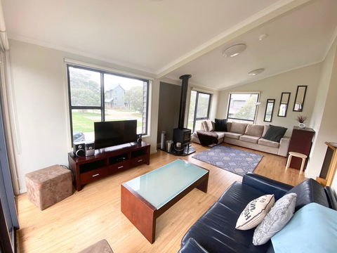 Winterfell - VIC Tourism 1