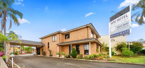 WM Hotel Bankstown - VIC Tourism 1