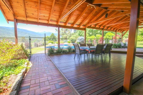 Wombat Hollow - VIC Tourism 0
