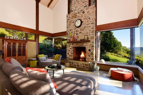 Womberroo - Kangaroo Valley - VIC Tourism 1