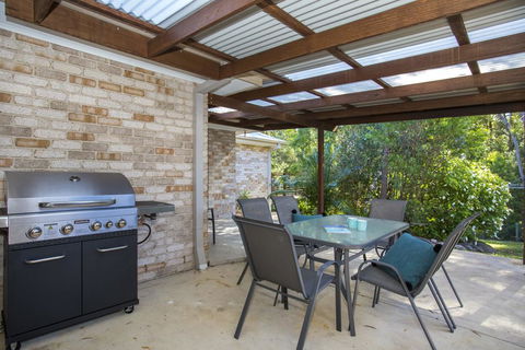 Wonder On Wattlevale - VIC Tourism 2