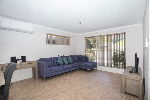 Wonder On Wattlevale - VIC Tourism 1