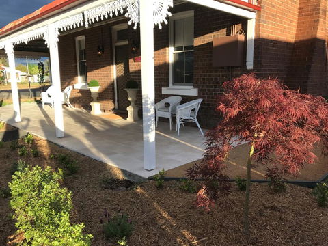 Woodstock Cottage - VIC Tourism 1