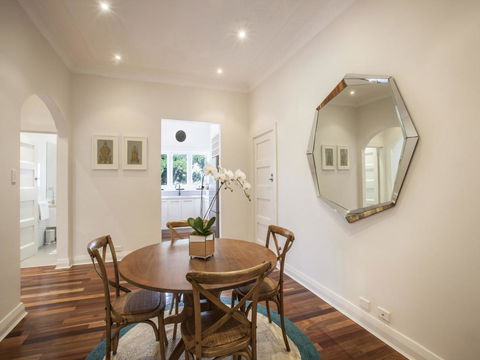 Woollahra Roslyndale Avenue - VIC Tourism 3