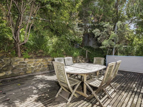 Wye View Architecturally Designed Stunning Views - VIC Tourism 3