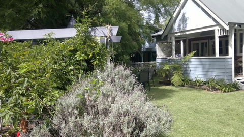 Wyreepi River Cottage - VIC Tourism 0
