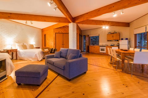 Yallingup's Best Located Beach House - VIC Tourism 1