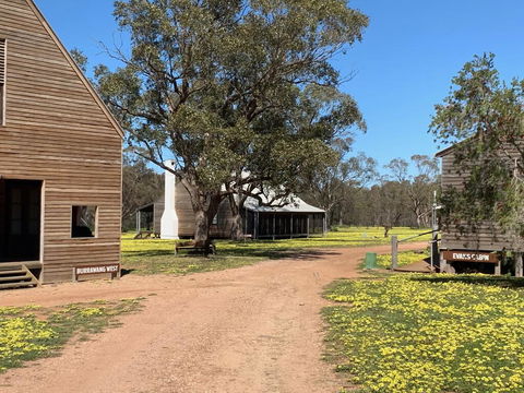Yarrabandai Creek Homestead - VIC Tourism 3