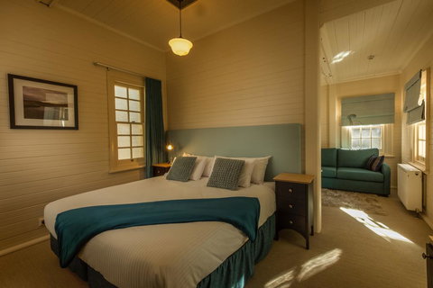 Yarrangobilly Caves House - VIC Tourism 2