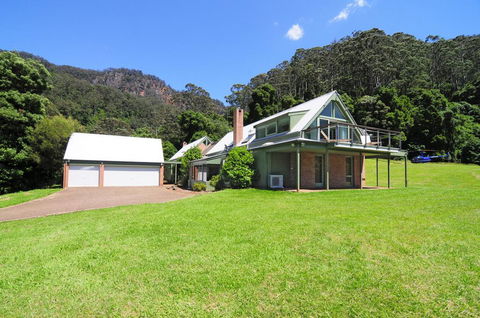 Yeola - Lush Location With River Access! - VIC Tourism 2