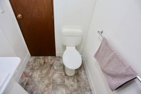 Young Caravan Park - VIC Tourism 3