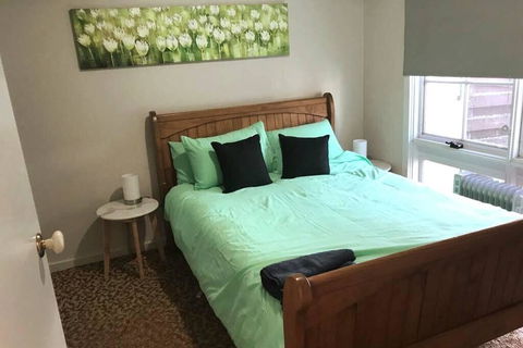 Your Holiday Home In Cohuna, Perfect Family Getaway - VIC Tourism 0