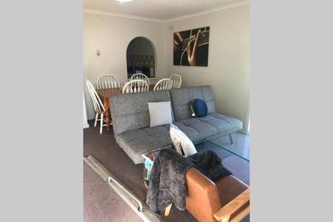 Your Holiday Home In Cohuna, Perfect Family Getaway - VIC Tourism 3