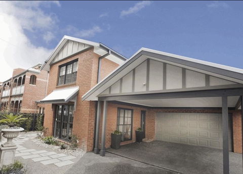 Your Home Away From Home - VIC Tourism 2