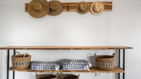 Your Luxury Escape - Byron Sunset Breeze - VIC Tourism 3