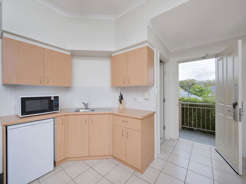 Zenith Studio, Unit 4/10 Messines Street - VIC Tourism 1