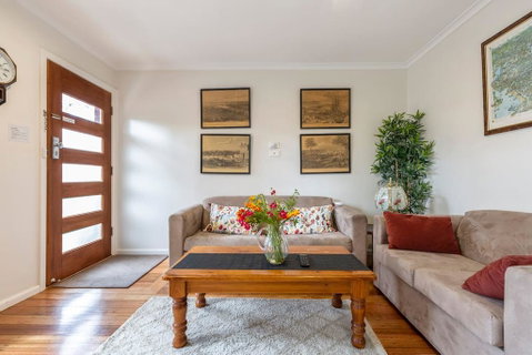 Spacious Bungalow5min Walk To Station5min To Box HillWiFiParking - VIC Tourism 0
