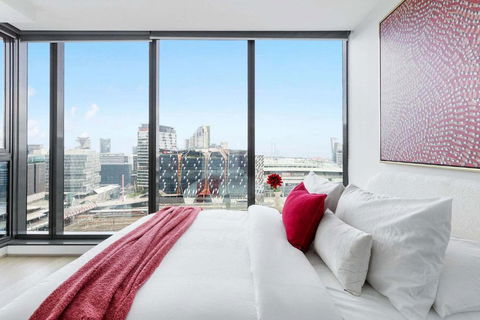 A 2BR Apt With Harbour Views And FREE Parking - VIC Tourism 1