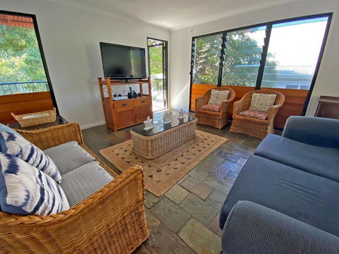 A BEACH AFFAIR - VIC Tourism 1