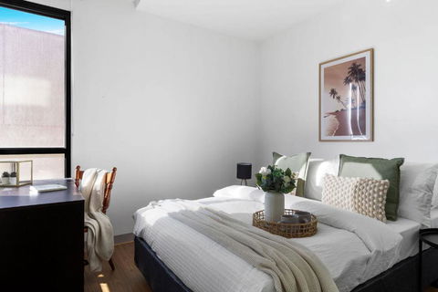 A Chic 2BR Apt Near Melbourne Uni FREE Parking - VIC Tourism 1