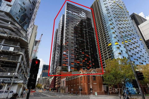 A Chic 2BR Apt Near Southern Cross, With Secure Parking - VIC Tourism 1
