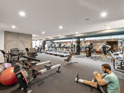 A Chic 2BR Apt Near Southern Cross, With Secure Parking - VIC Tourism 3
