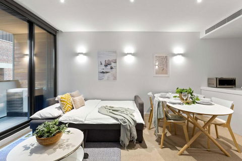 A Chic & Comfy 2BR Apt Near Federation Square - VIC Tourism 1