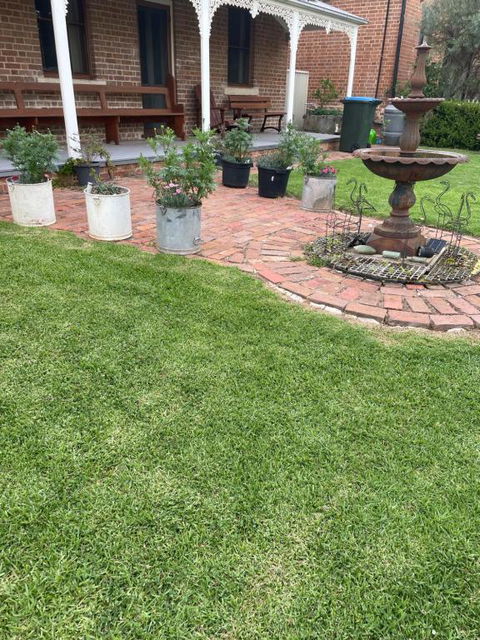 A Homestead On Market - VIC Tourism 4