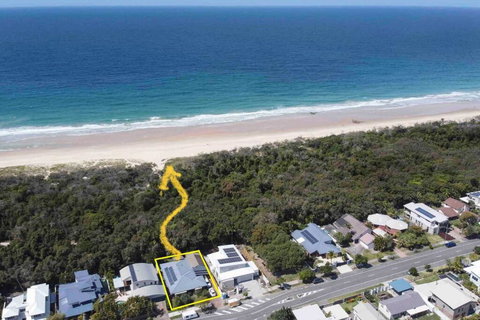 Absolute Beach Front Home -Dogs, Surf, Relax, Bush - VIC Tourism 0