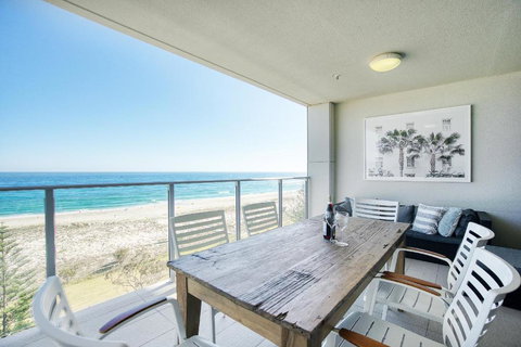 Absolute Kirra By EcoTime - VIC Tourism 0