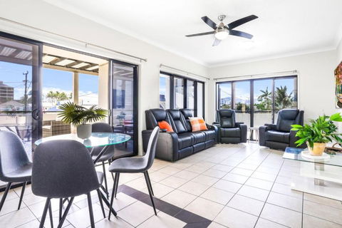 Accent On McLeod - Breezy Outdoor Living - VIC Tourism 3